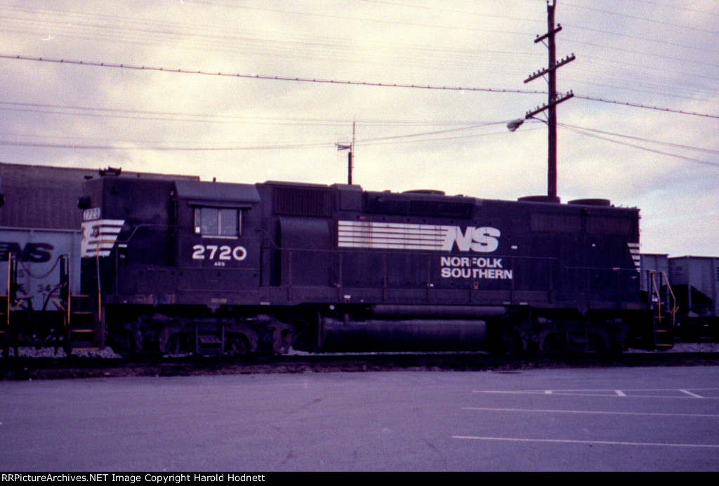 NS 2720